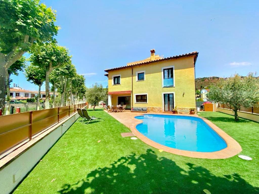 Castell-Platja d'Aro Casa Yleniaヴィラ エクステリア 写真