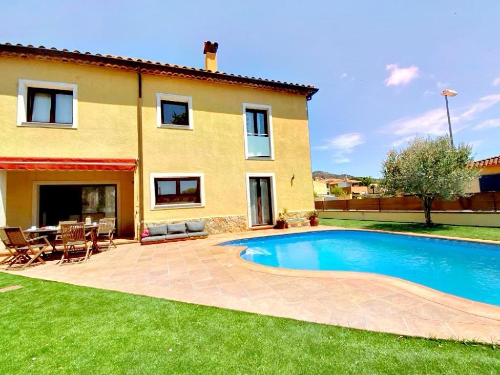 Castell-Platja d'Aro Casa Yleniaヴィラ エクステリア 写真
